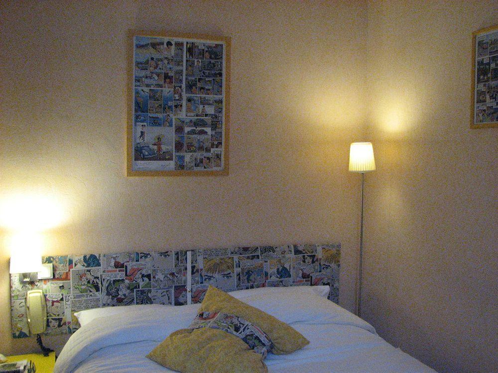 Hotel La Croix Blanche Tarbes Exterior photo